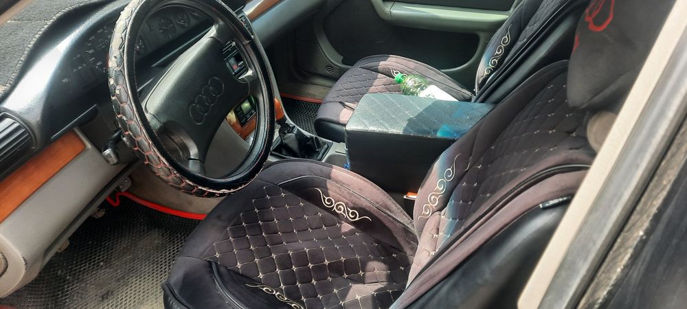 Ауди с4 2.8 г1991