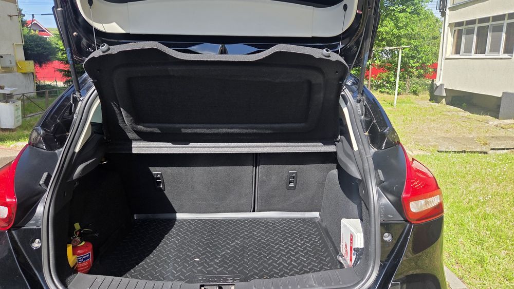 Vând Ford Focus MK 3.5 2015