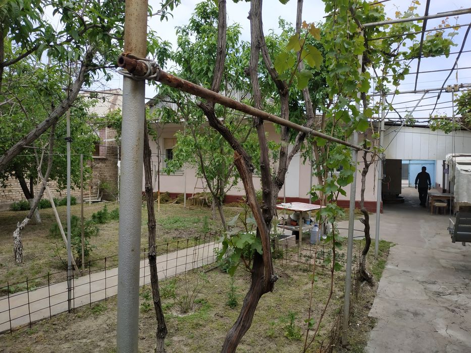 Продаётся дом на интернате на против 16 этажный дома