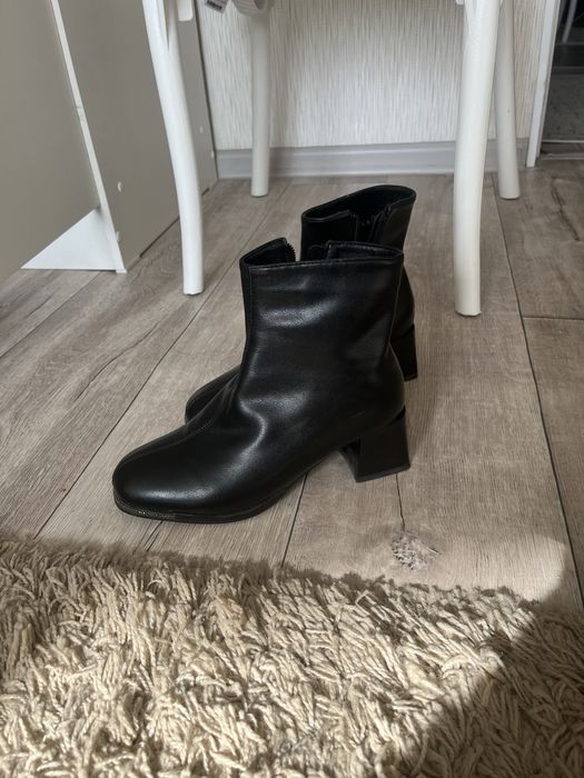 Осенный етік сатылады