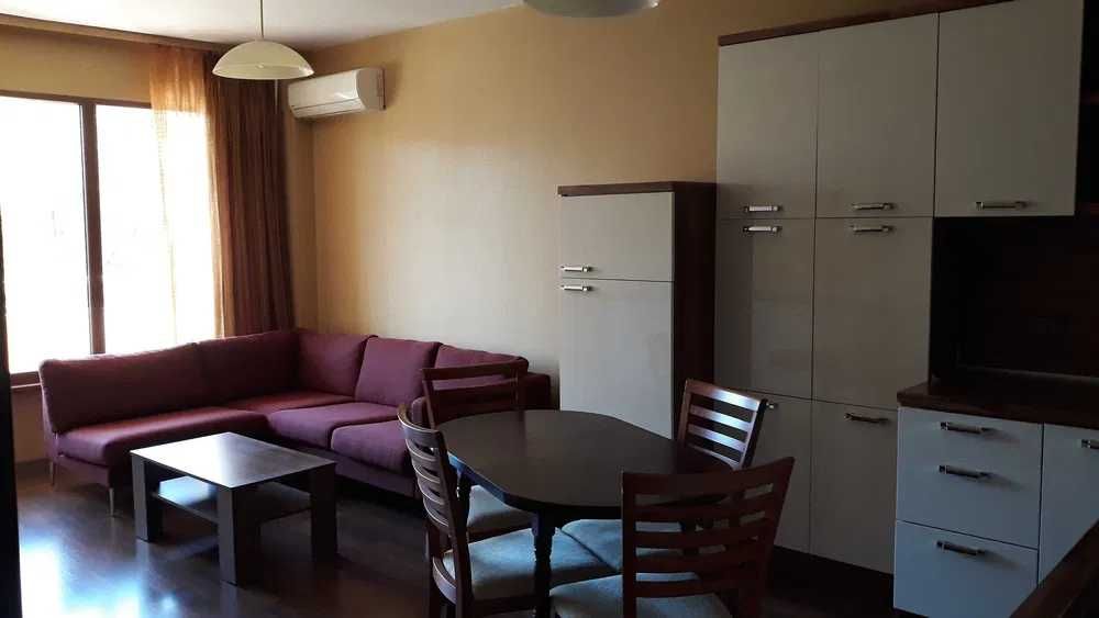 Продава се Тристаен апартамент в София, Света Троица - 70 кв.м за 2215 €/кв.м - Снимка #1