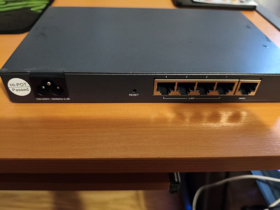 Router TP-LINK Gigabit TL-R600VPN