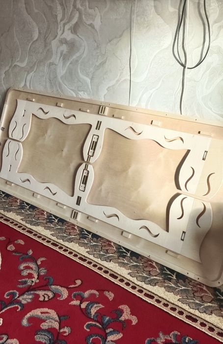 Жиналатын жер стол сатылады