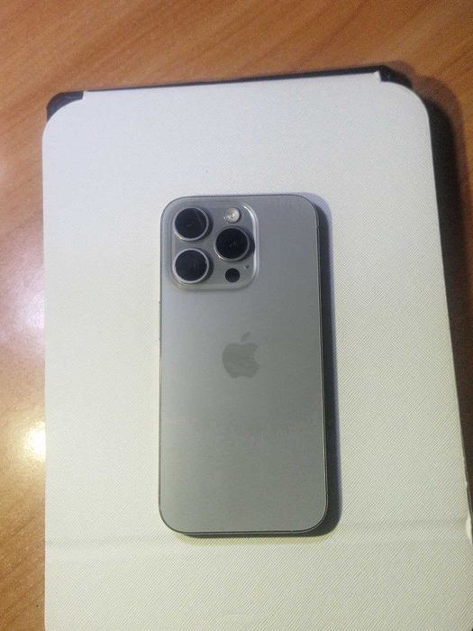 iPhone 15 Pro 128Gb Titan