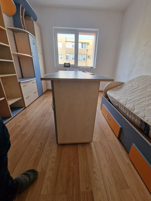 Birou 1.55m x 0.36m x 0.89m