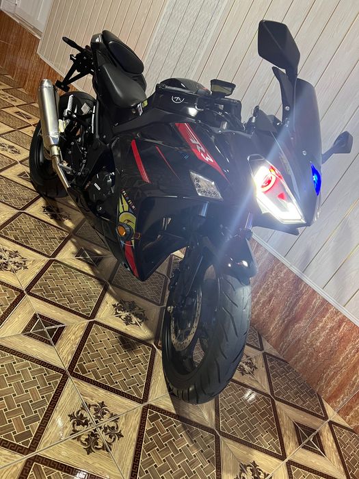 Зонгшен R3 (Возд. Охл.) Мото хаваскорлар учун ажойиб тавсия