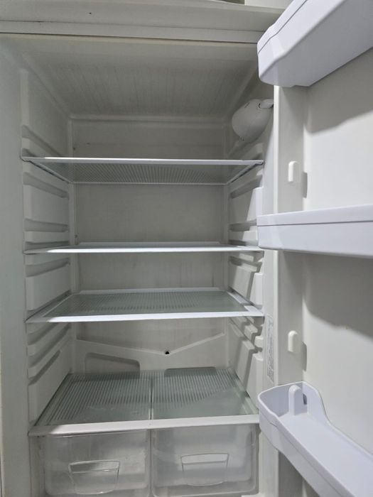 Холодильник сатылады