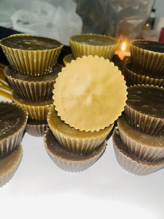 Воск пчелиный , вощина , восковые свечи