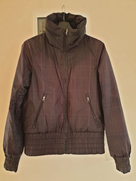 Geaca Nike de primavara