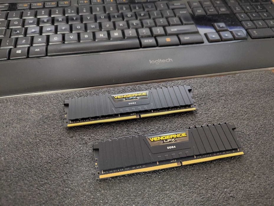 Kit memorie Corsair Vengeance LPX Dual Channel Kit 32GB 3000 Mhz CL15