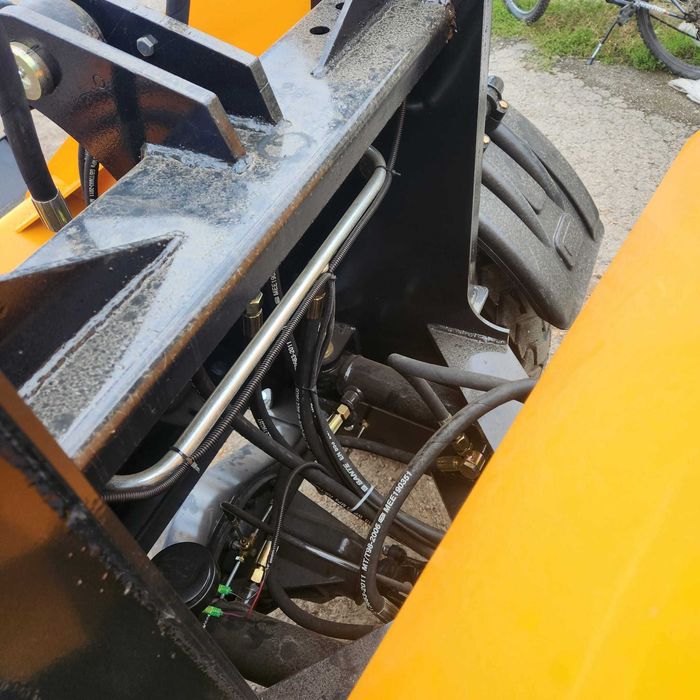 Челен товарач 930 / Индустриална машина