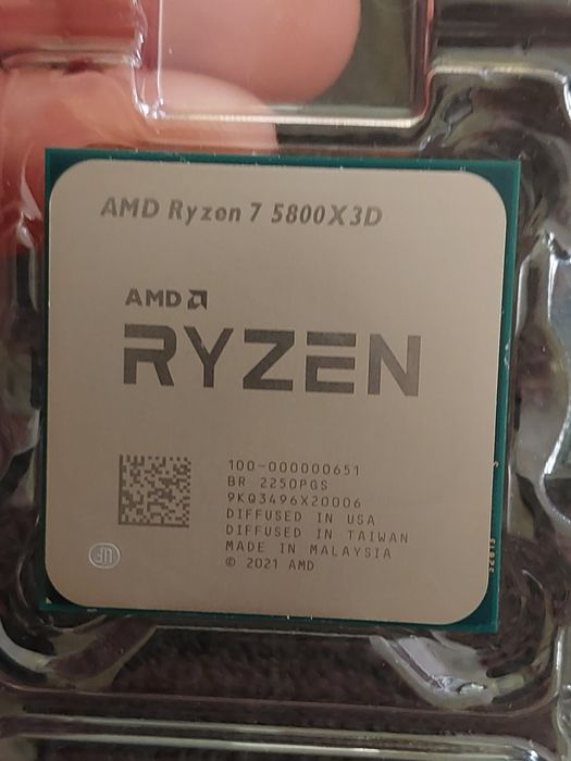 AMD Ryzen 7 5800X3D + Asus Rog Strix B550-A Gaming