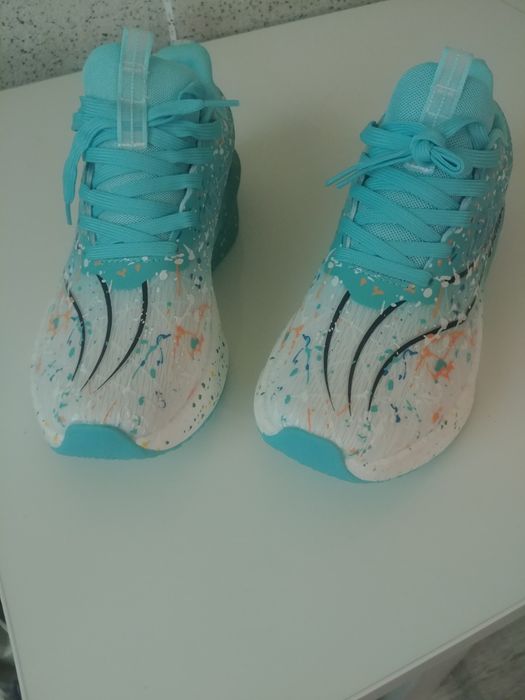 Adidasi Alergat Noi