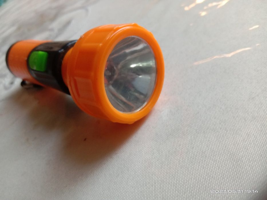 Фонарик карманный