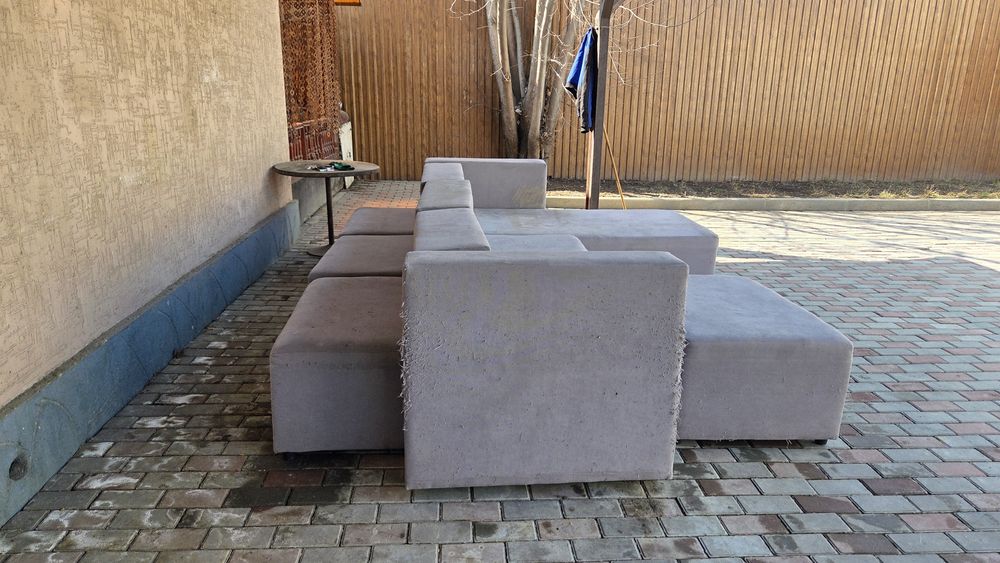 Бесплатно двухсторонний диван