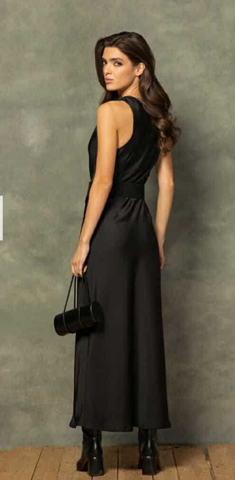 Елегантна рокля на Lucy, чисто нова