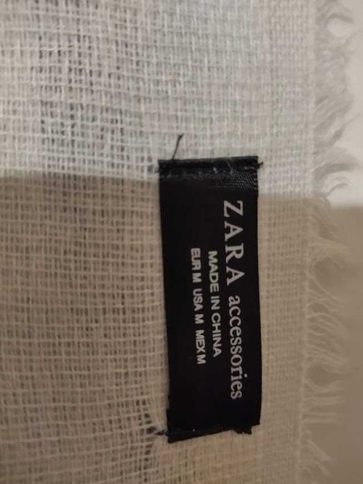 Дамски шал ZARA, размери 140/140см