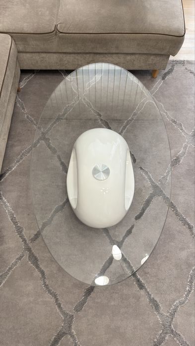 Холна маса със стъкло