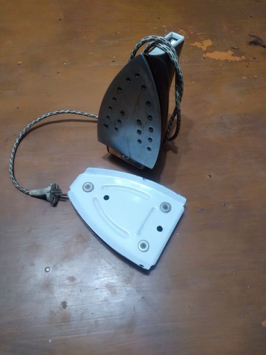 Утюги.             .