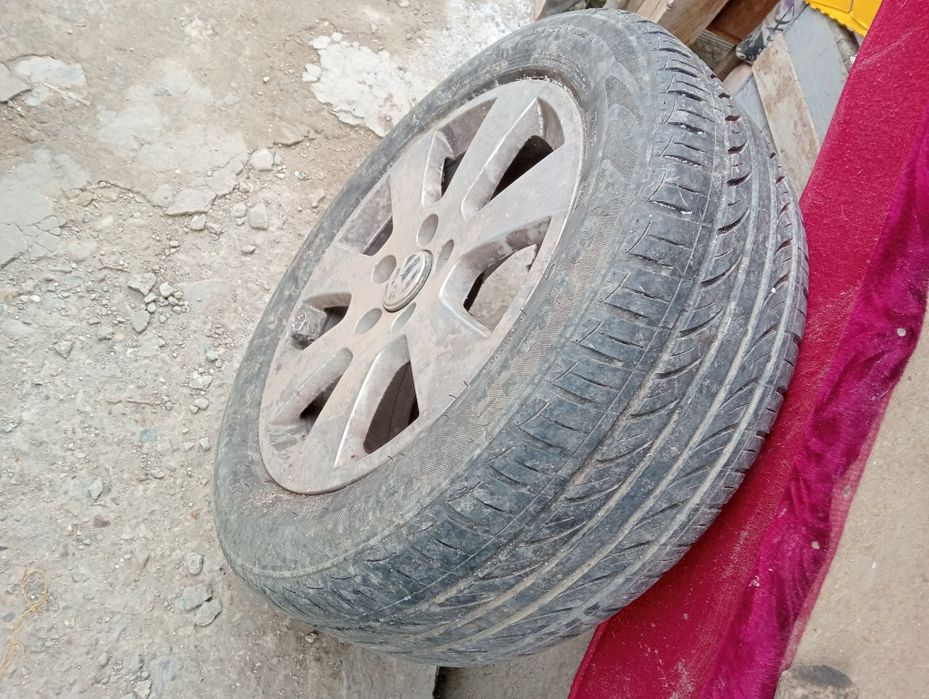 Jante Volkswagen golf 5 + cauciucuri de vară