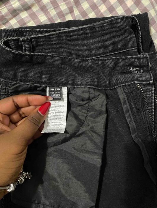 Blugi noi femei se aseaza super