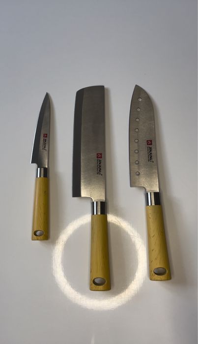 Set 3 cutite bucatarie. Doar 75 lei setul!