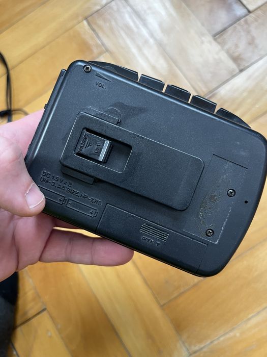 Walkman Casio AS-200R plus boxa portabila pentru el