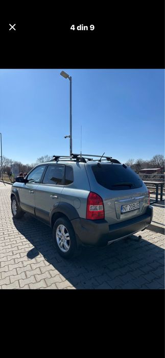 Vând  schimb cu rulota Tucson jm 2006 4x4 , itp si asigurare valabile