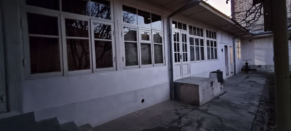 Uchastka sotiladi 6 Hona