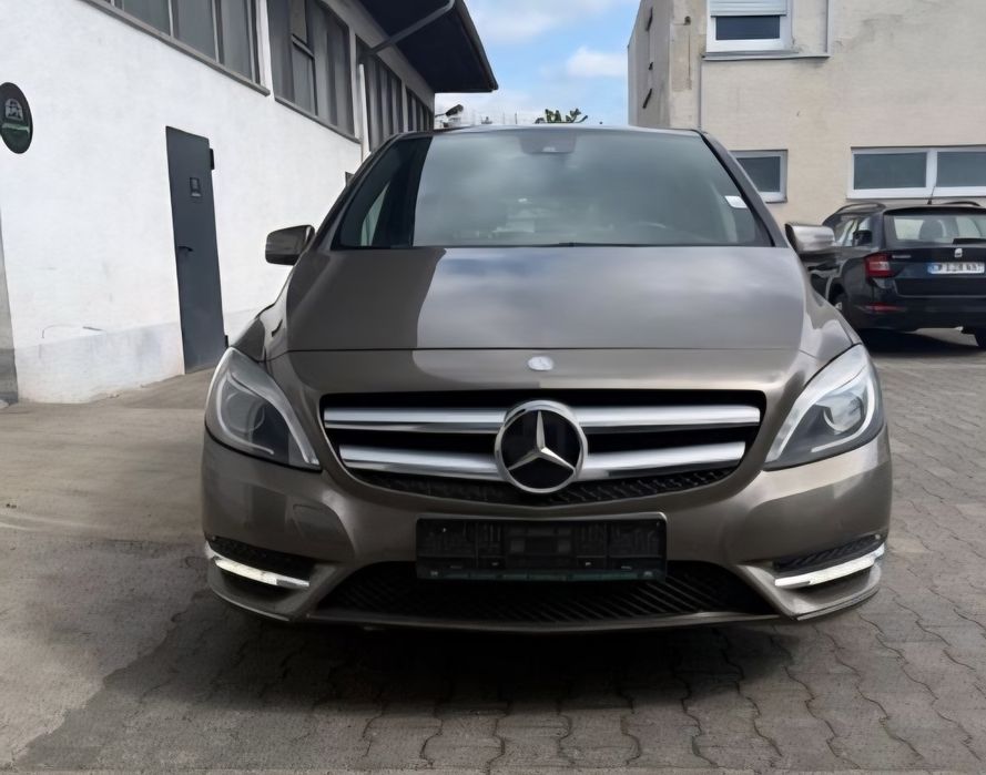 MERCEDES-BENZ B-Class 2013 — imagine 2