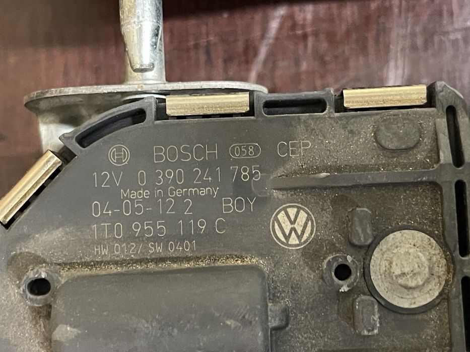 Моторчета за предни чистачки за Vw Touaran