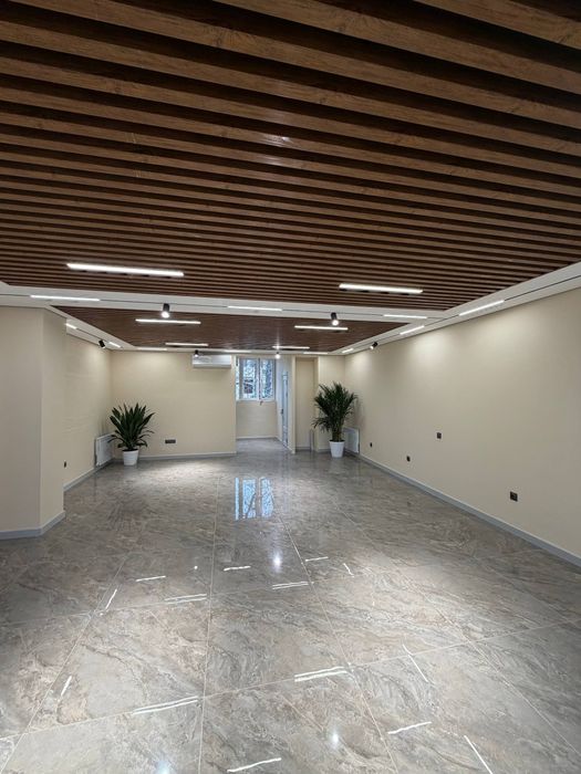 Продаётся офис, помещение ул. Бабура Пирамид первая линия 85м²