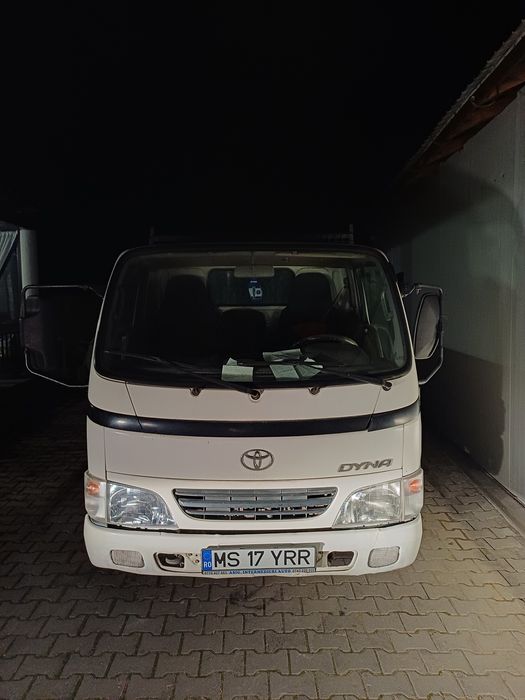 Vând Basculanta Toyota Dyna
