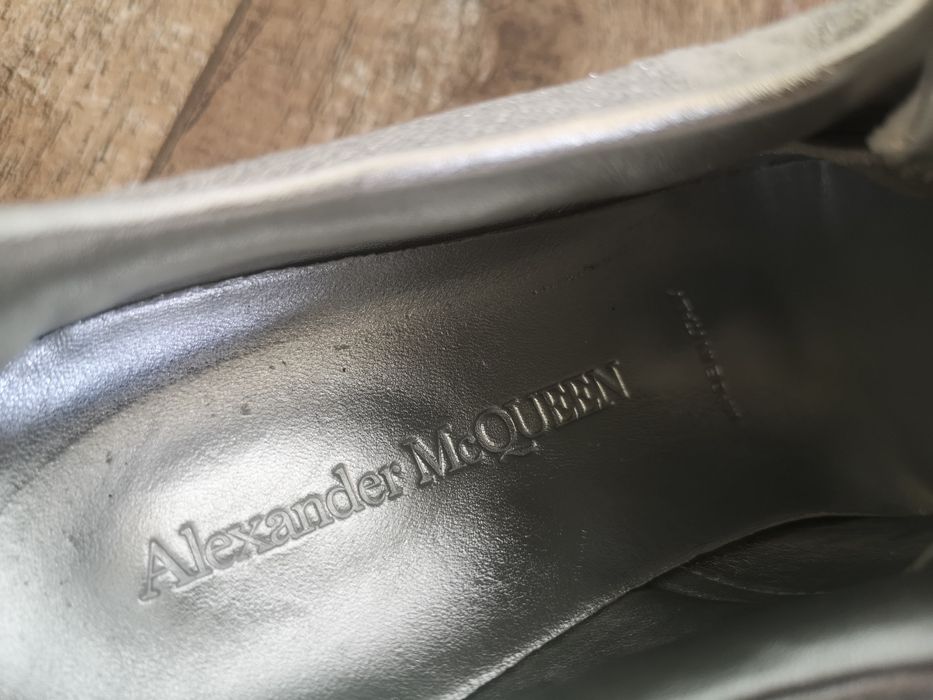 Alexander McQueen, оригинални сникърси, номер 37