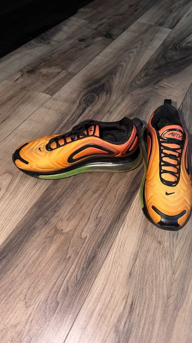 Nike Air Max 720 Sunrise