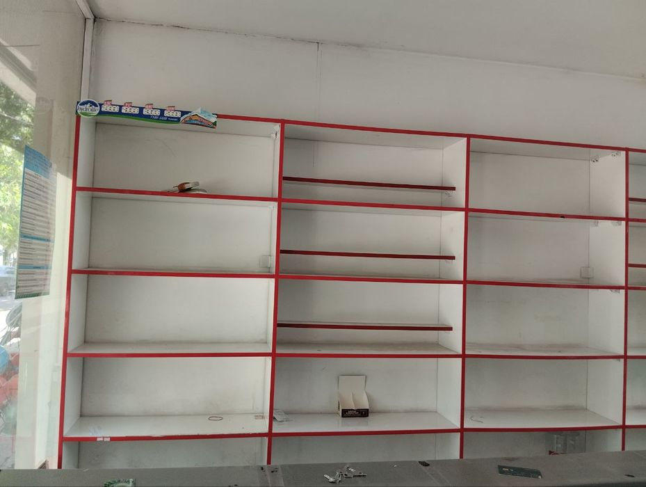 Витрина холодильник сотилади!!!