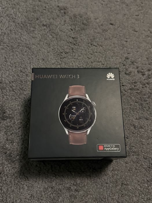 Huawei watch 3 , ceasul este nefolosit, putin zgariat