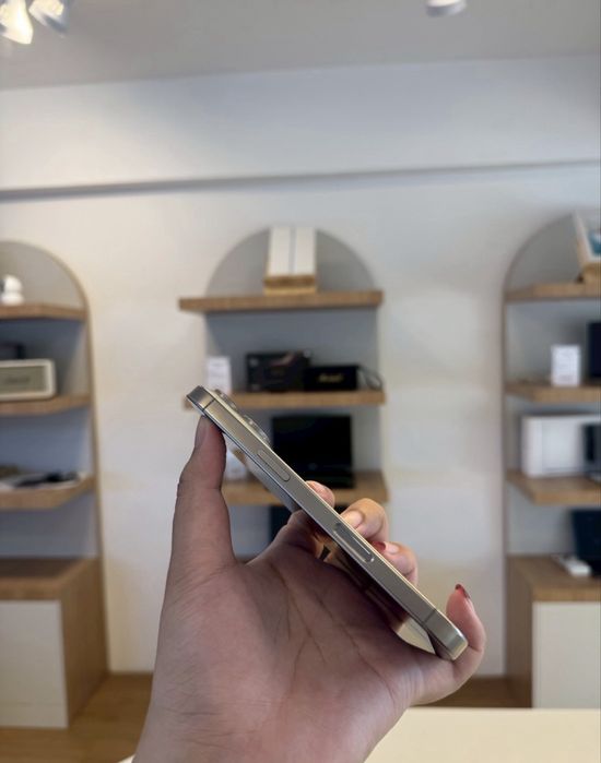 iPhone 15 Pro 256 Gb Natural Titan Akk: 84% Kelwamiz