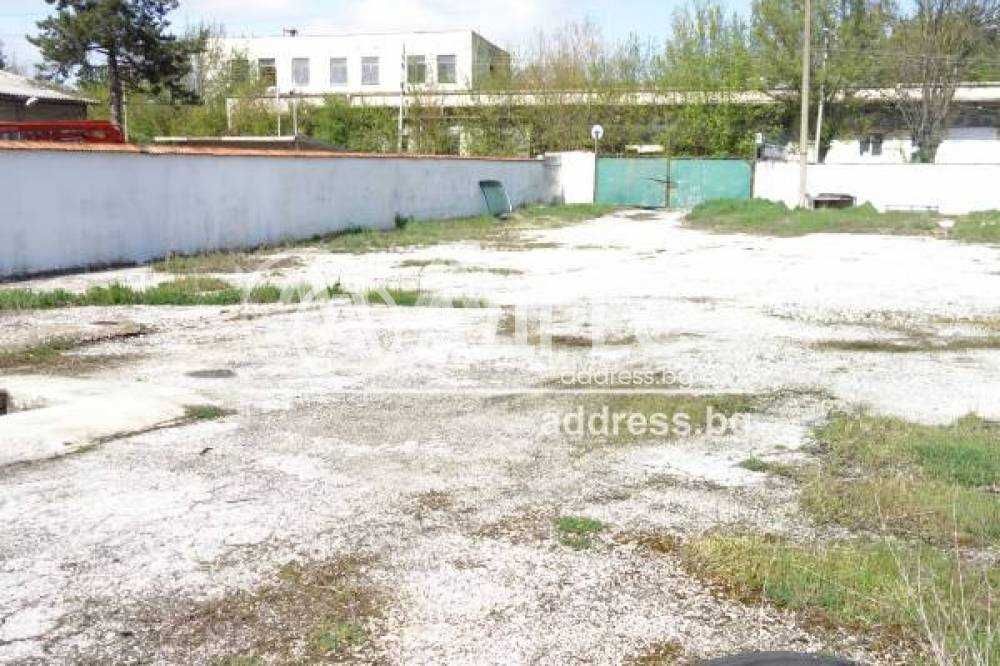 Продава се Промишлена сграда в Разград, Център - 2700 кв.м за 130 €/кв.м - Снимка #2