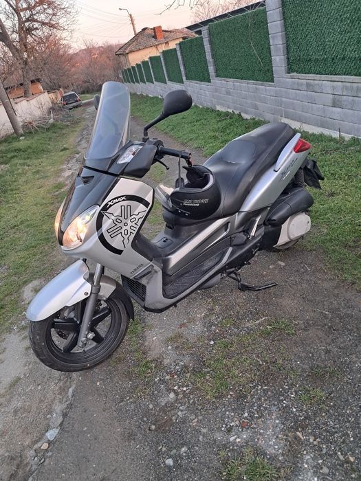Yamaha xmax 250, перфектен