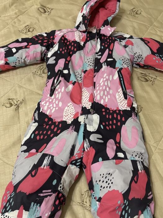 зимний комбинезон на девочку 134