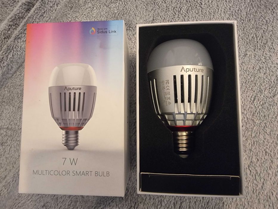 Aputure Accent B7c RGBWW Light Bulb