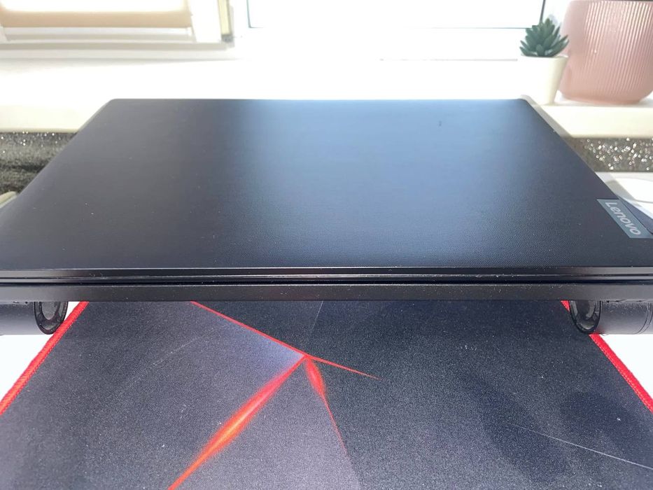 Ноутбук Lenovo V145-15AST