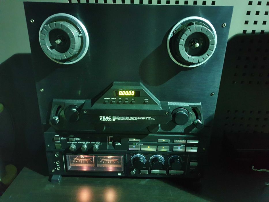 Magnetofon TEAC X 2000M
