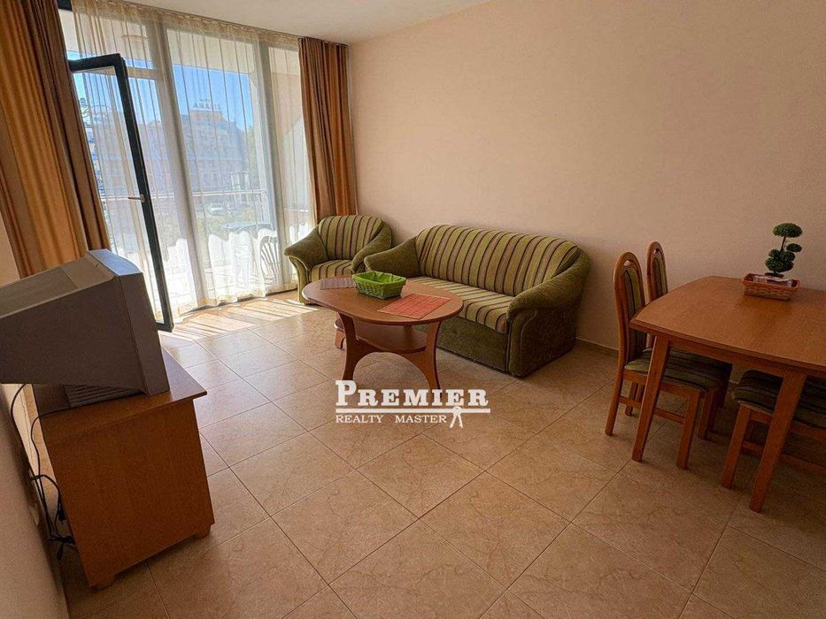 Продава се Двустаен апартамент в к.к. Слънчев бряг - 75 кв.м за 1174 €/кв.м - Снимка #4