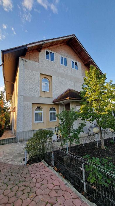 Casa de Inchiriat