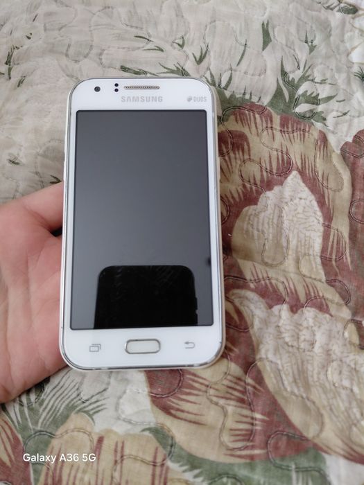 Самсунг J1 2016 года