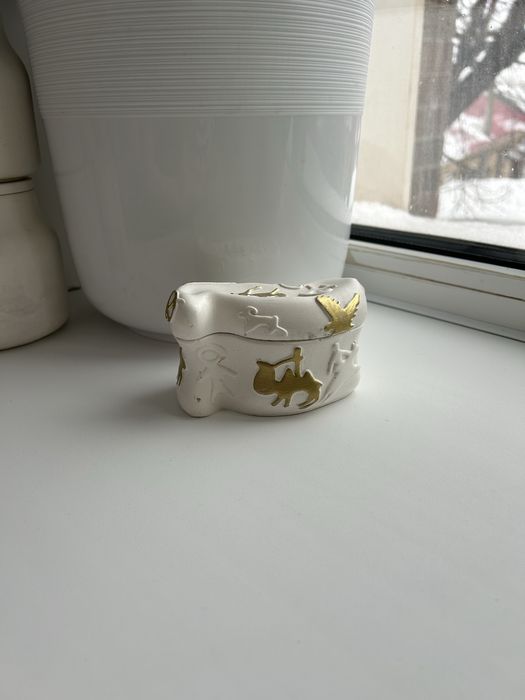 Изделия из гипса