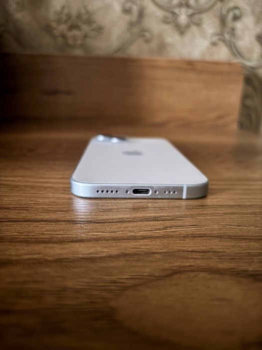 iPhone 15 256Gb.
