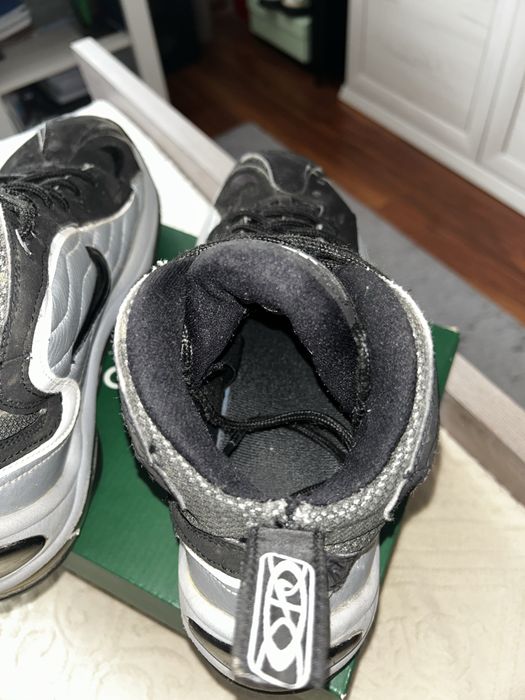 NIKE Air Total Max Uptempo